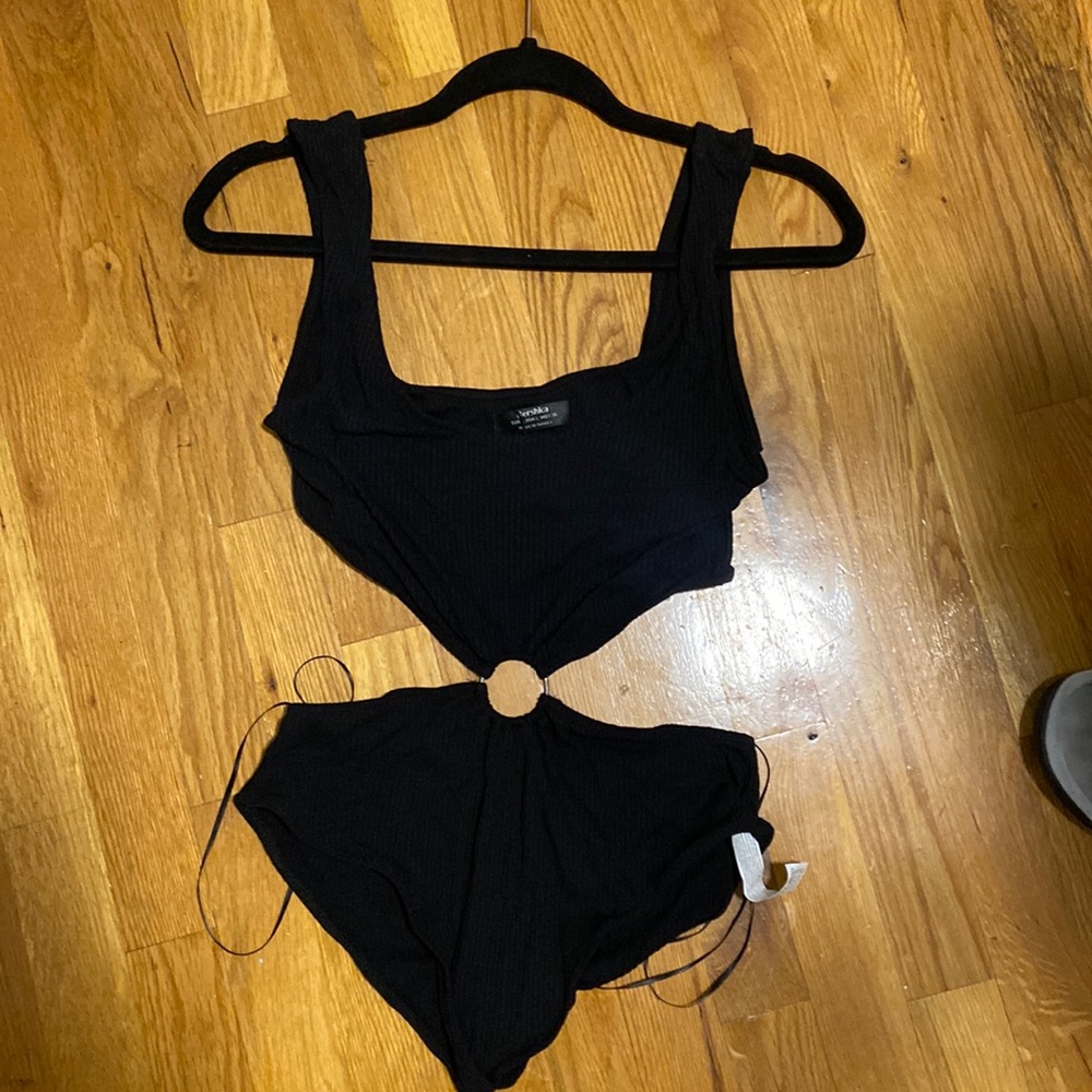 Black cutout bodysuit with ring detail center crop ribbed